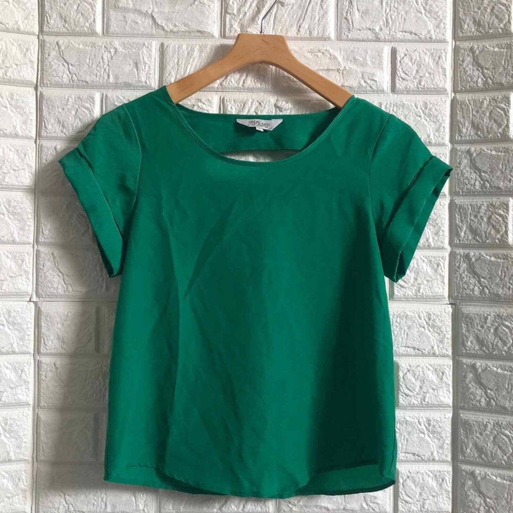 Thamp Kelly green slit open back blouse‎ Women's too size S